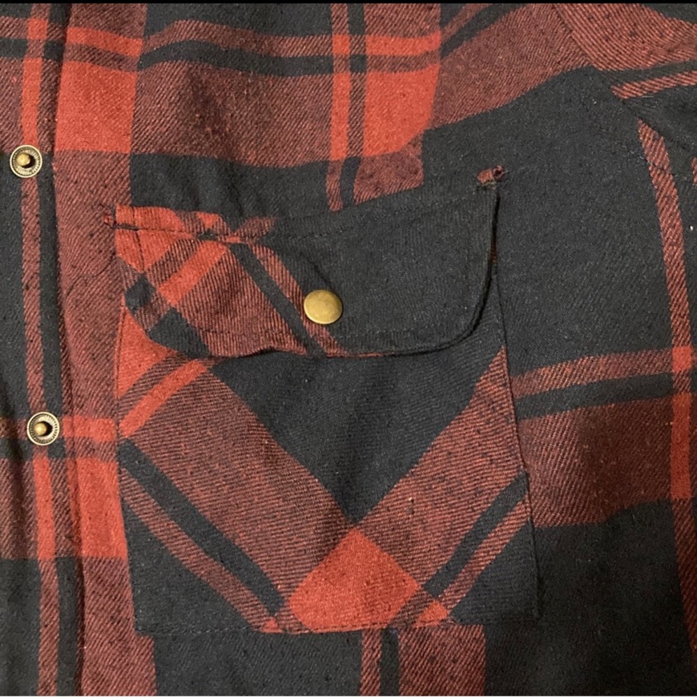Rue 21 navy and red sherpa flannel - Picture 4 of 4